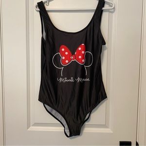 NWOT Disney Minnie Mouse Ladies XL Swimsuit